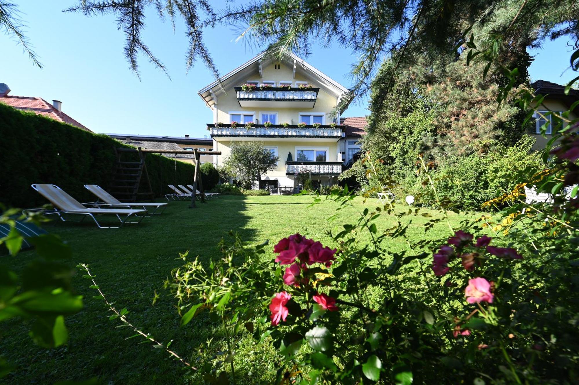 Pension & Apartments Ertl Seeboden Exterior foto