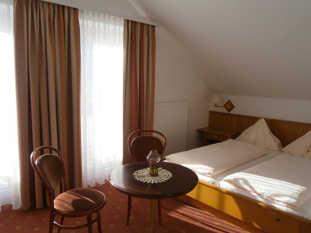 Pension & Apartments Ertl Seeboden Quarto foto